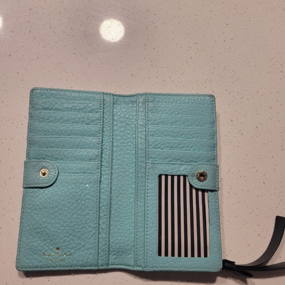 Kate Spade wallet - Picture 3 of 10